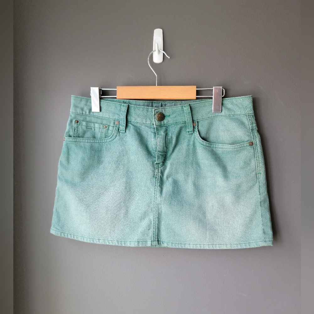 vintage green stretch denim stone wash mini skirt low mid rise Y2K mavi flared
